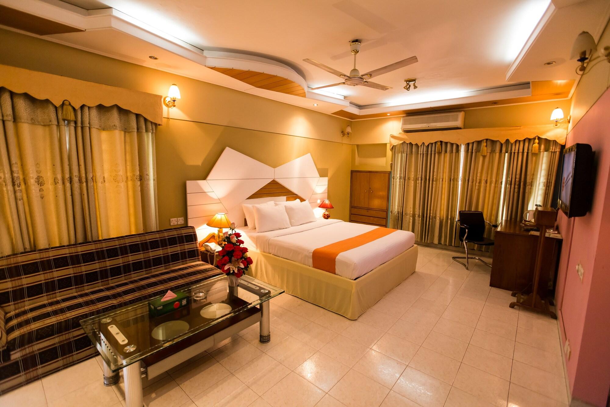 Hotel Golden Deer Dhaka Exterior foto