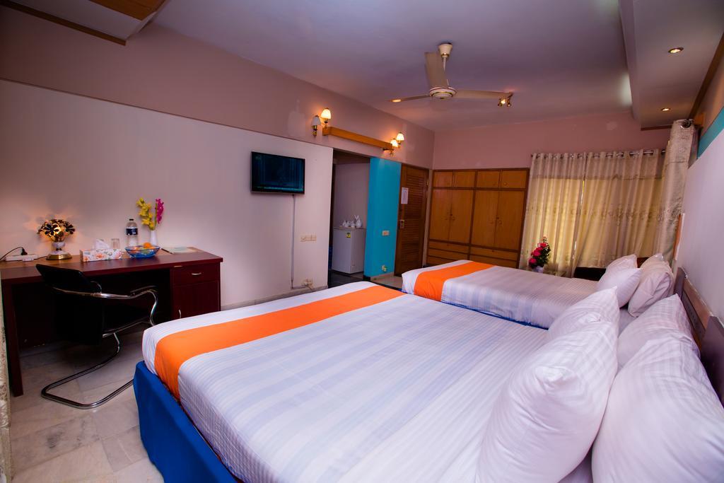 Hotel Golden Deer Dhaka Exterior foto