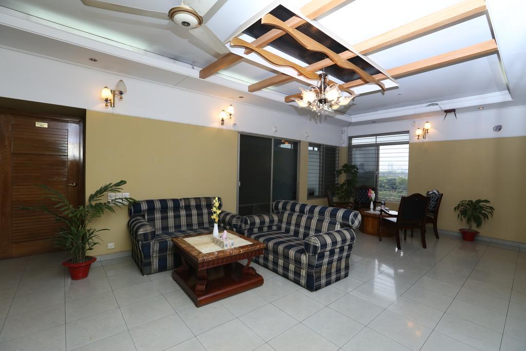 Hotel Golden Deer Dhaka Exterior foto