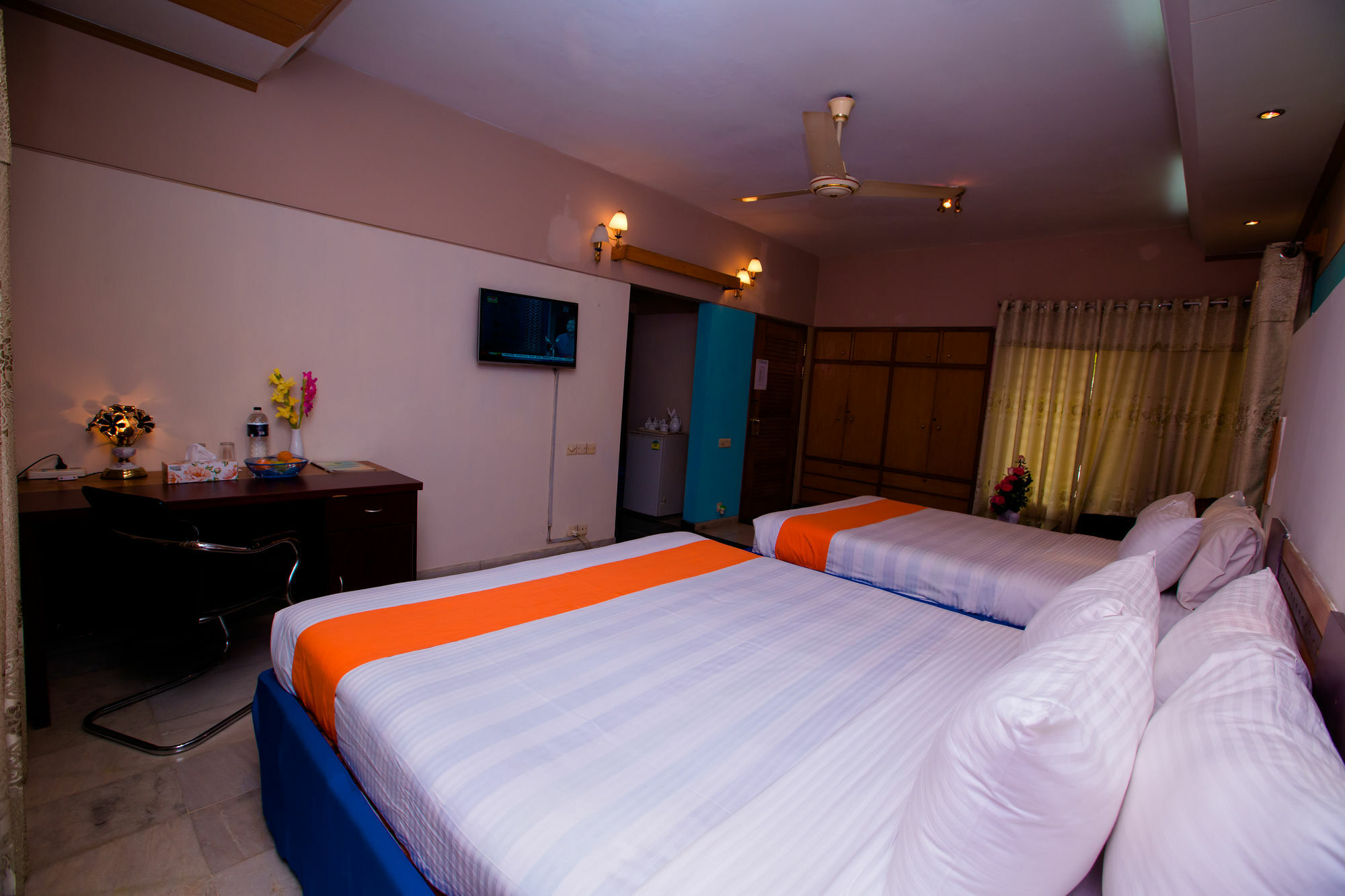 Hotel Golden Deer Dhaka Exterior foto